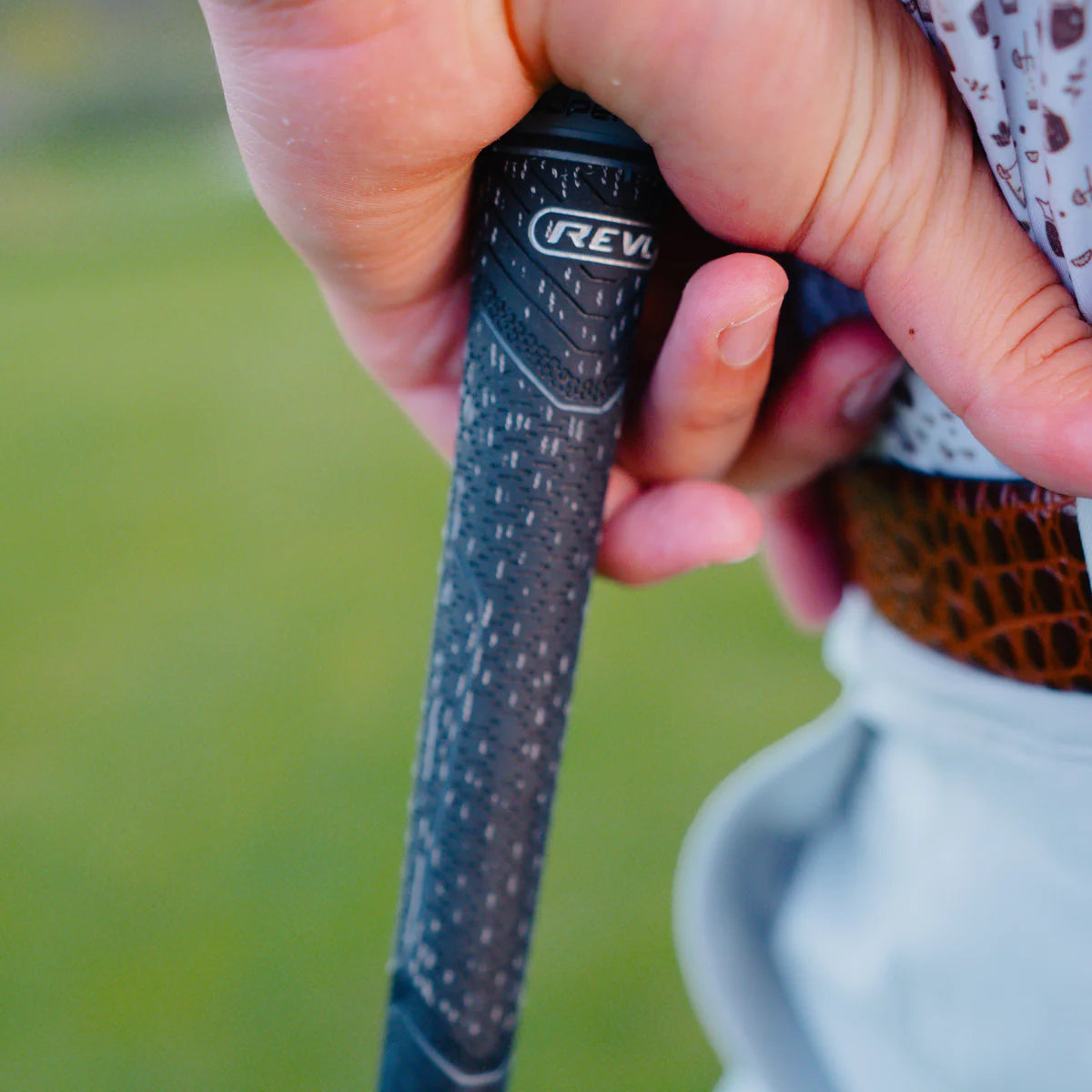 SUPERSTROKE REVL ELEMENT GOLF GRIP - BLACK/GREY