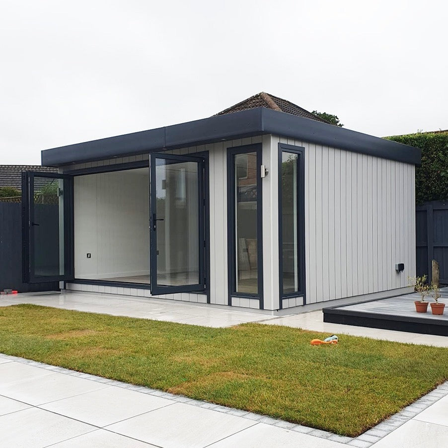 BIRKDALE GOLF SIMULATOR CABIN | 6 x 4M
