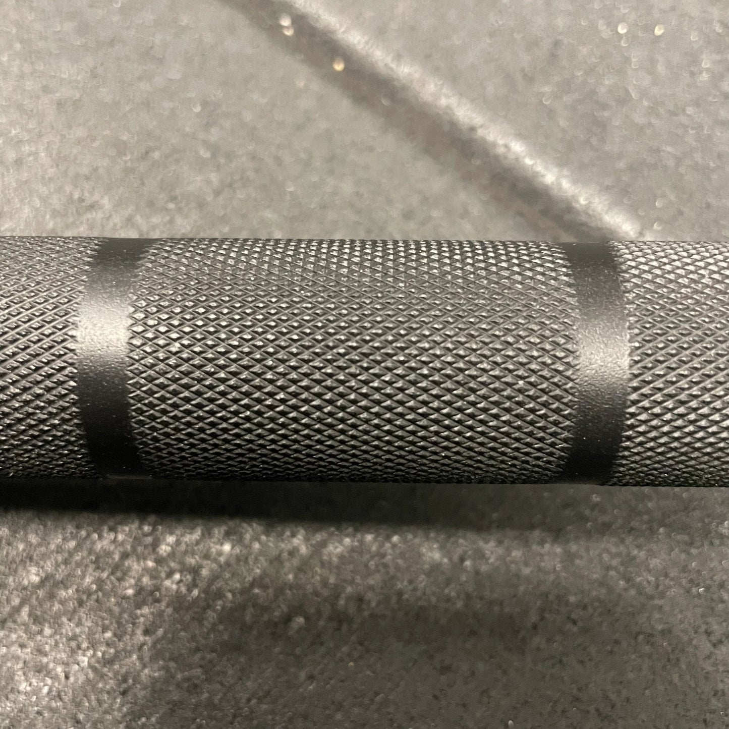 YAKKA STRENGTH THE PITMAN BAR - CERAKOTE / BLACK ZINC